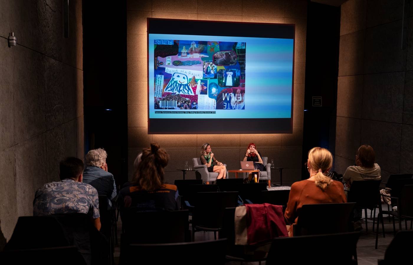 Conferencia: El mito de imaginar sin cuerpo